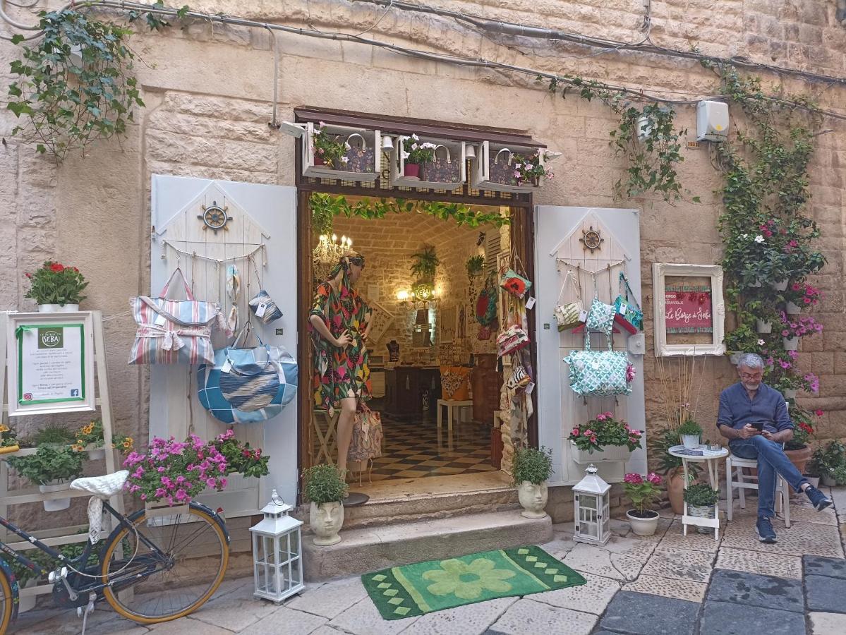 Iris Apartment, Comfort E Stile Nel Cuore Di 비쉘리에 외부 사진
