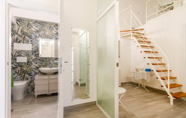 Iris Apartment, Comfort E Stile Nel Cuore Di 비쉘리에 외부 사진