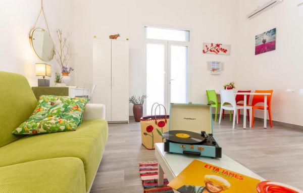 Iris Apartment, Comfort E Stile Nel Cuore Di 비쉘리에 외부 사진