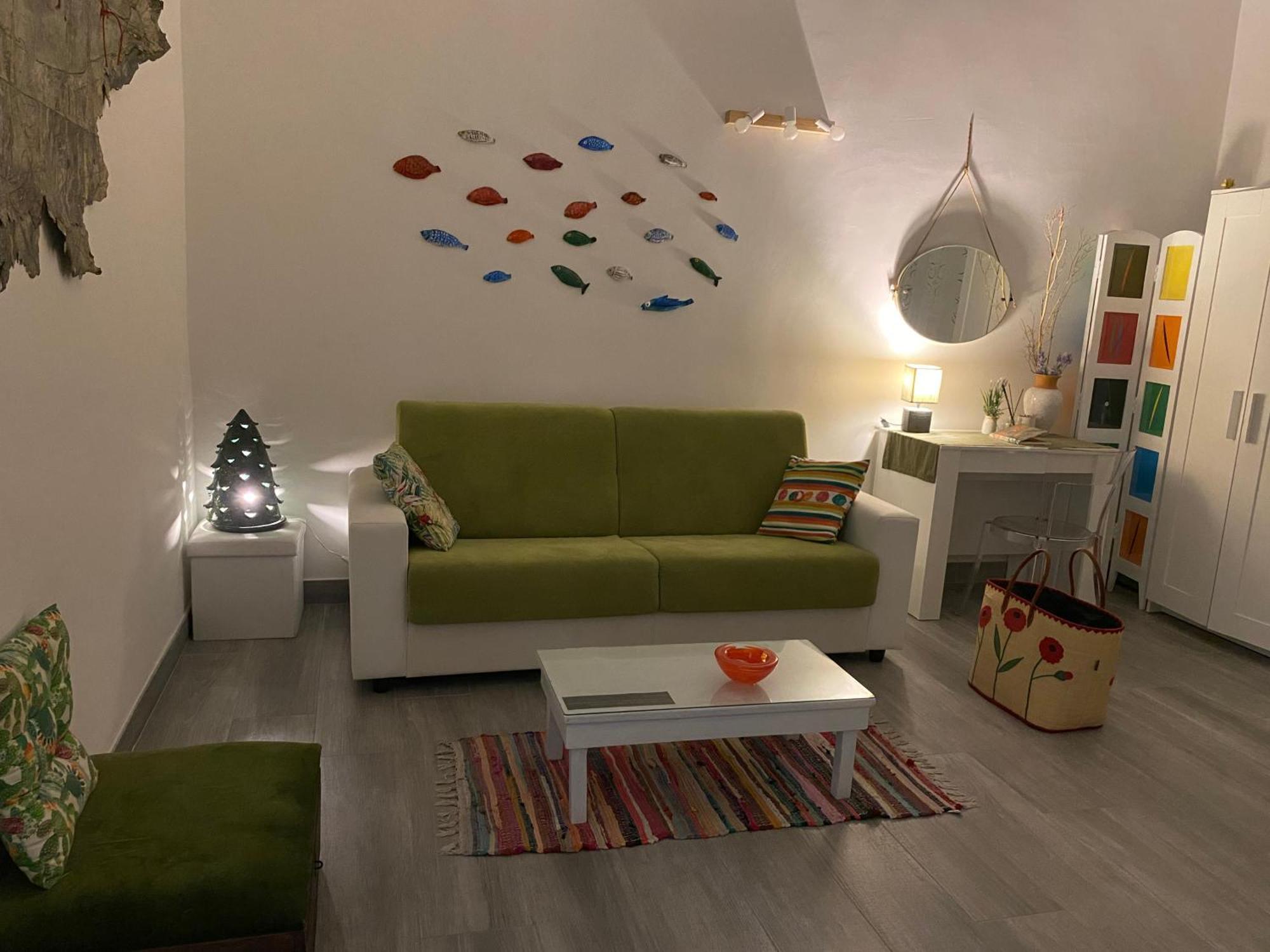 Iris Apartment, Comfort E Stile Nel Cuore Di 비쉘리에 외부 사진