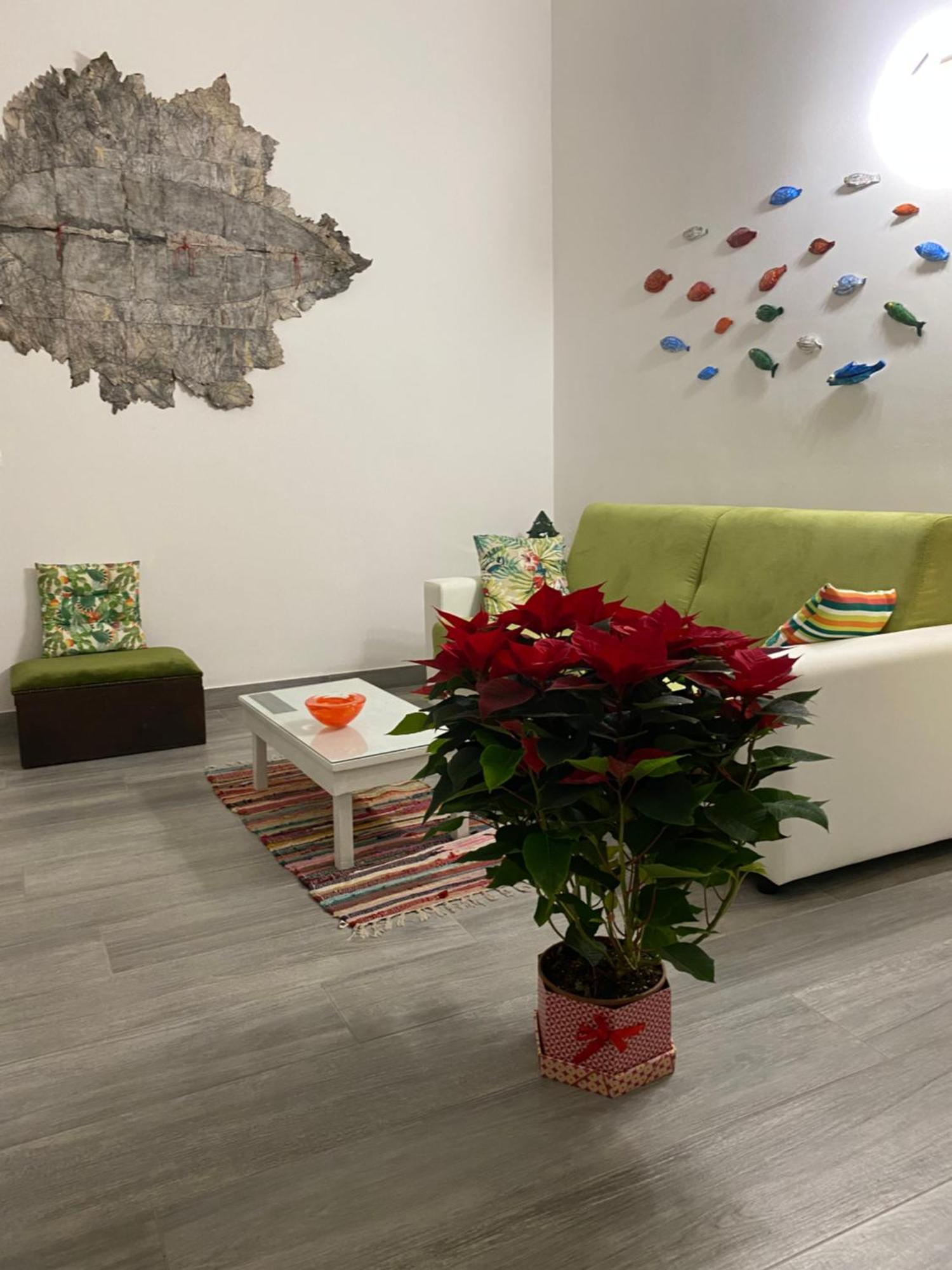 Iris Apartment, Comfort E Stile Nel Cuore Di 비쉘리에 외부 사진